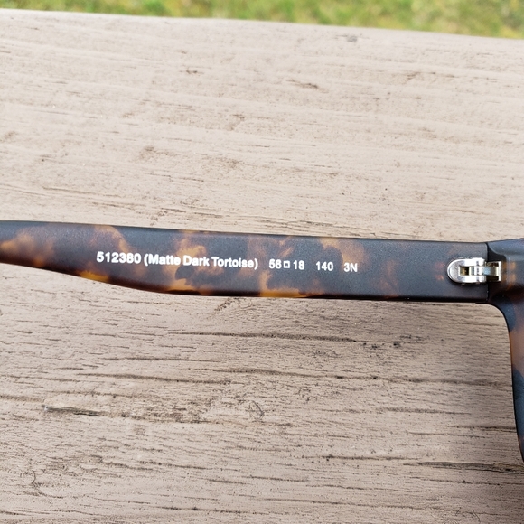 Coach sunglasses - Picture 2 of 5